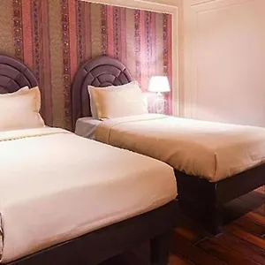 Fabhotel Prime The Seven Seeds Hotel