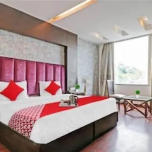 O The Glory 3* New Delhi