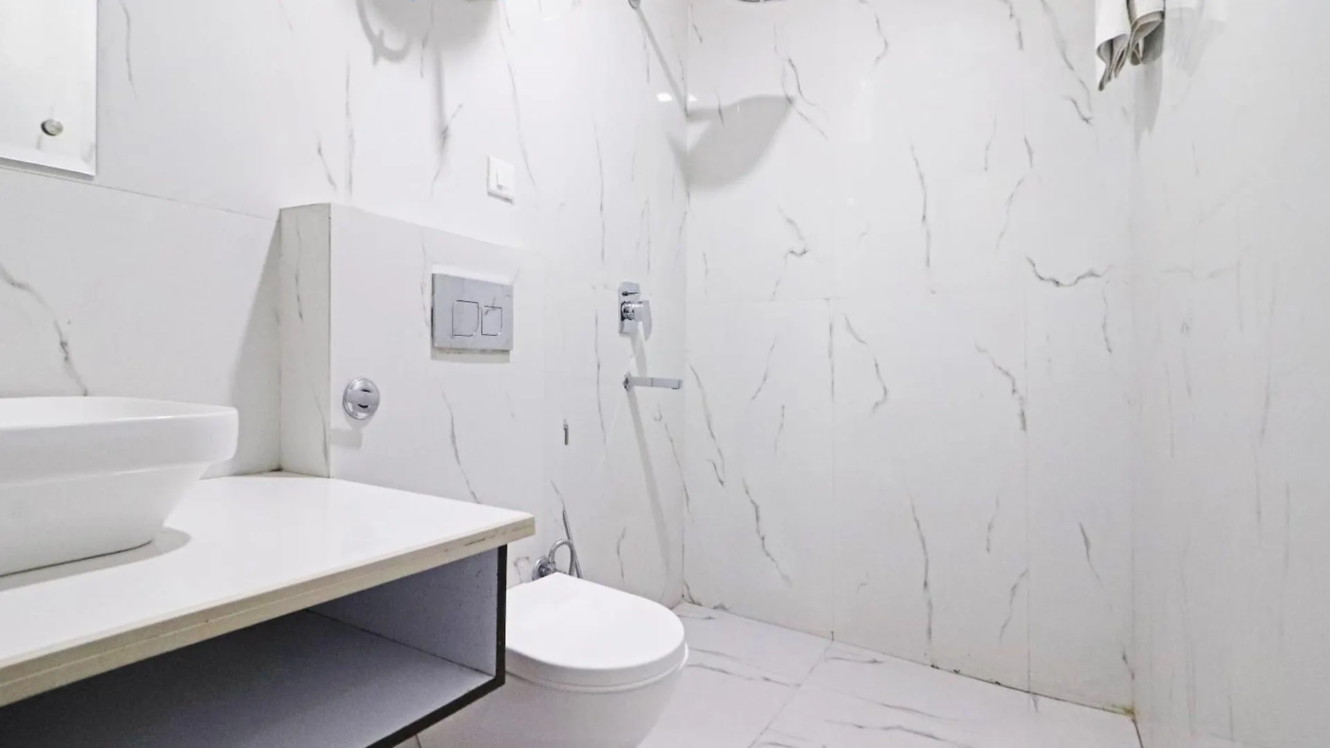 Hotel Grand Qubic Near Delhi Airport New Delhi