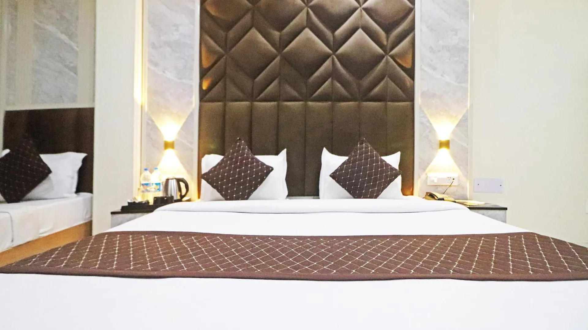 Hotel Grand Qubic Near Delhi Airport New Delhi