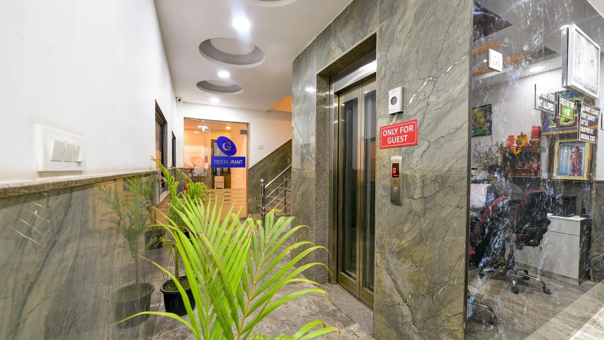 Hotel Grand Qubic Near Delhi Airport Új-Delhi